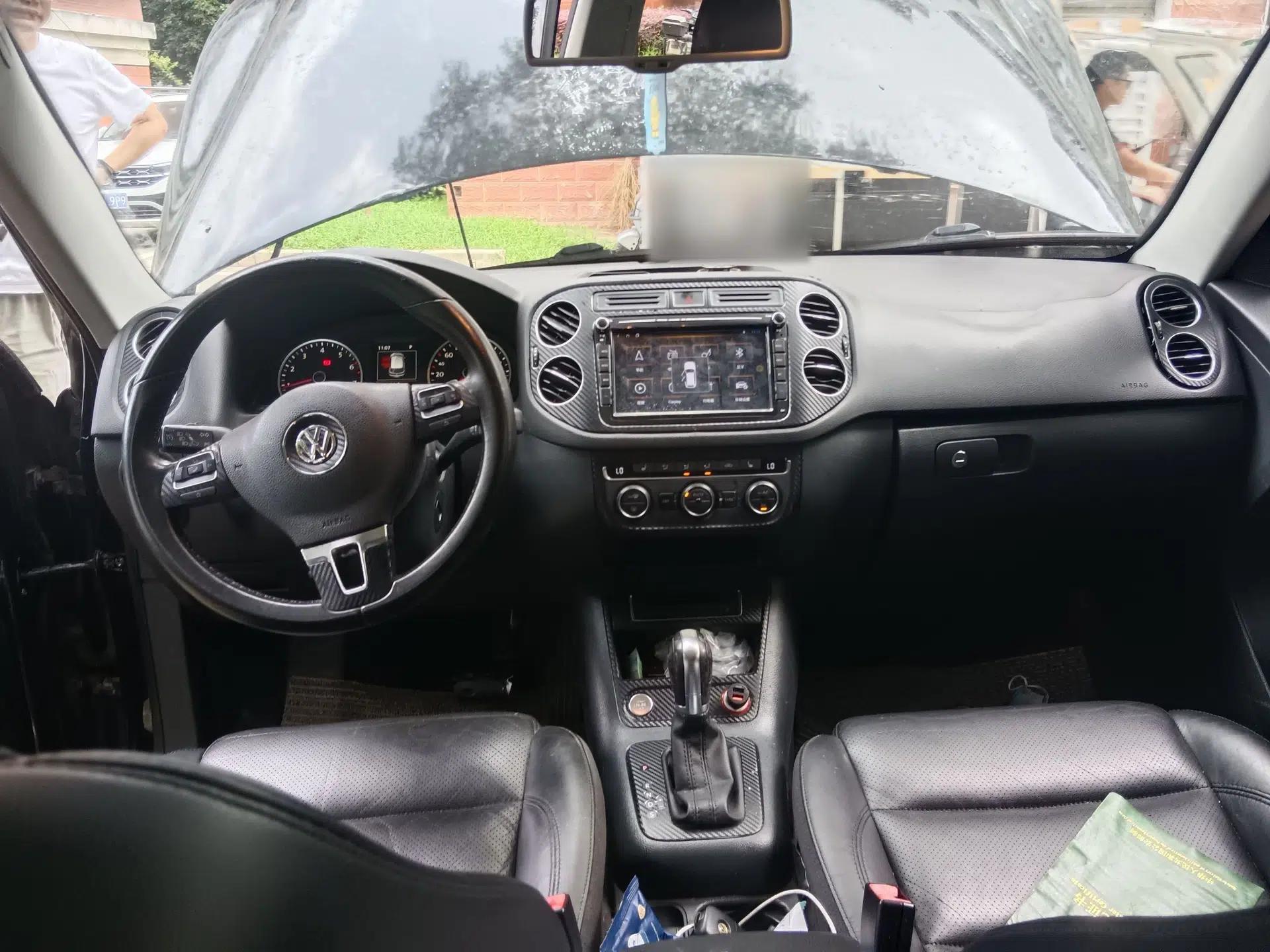Volkswagen Tiguan 2015 1.8TSI Automatic Two-Wheel Drive Luxury Model — миниатюра 9