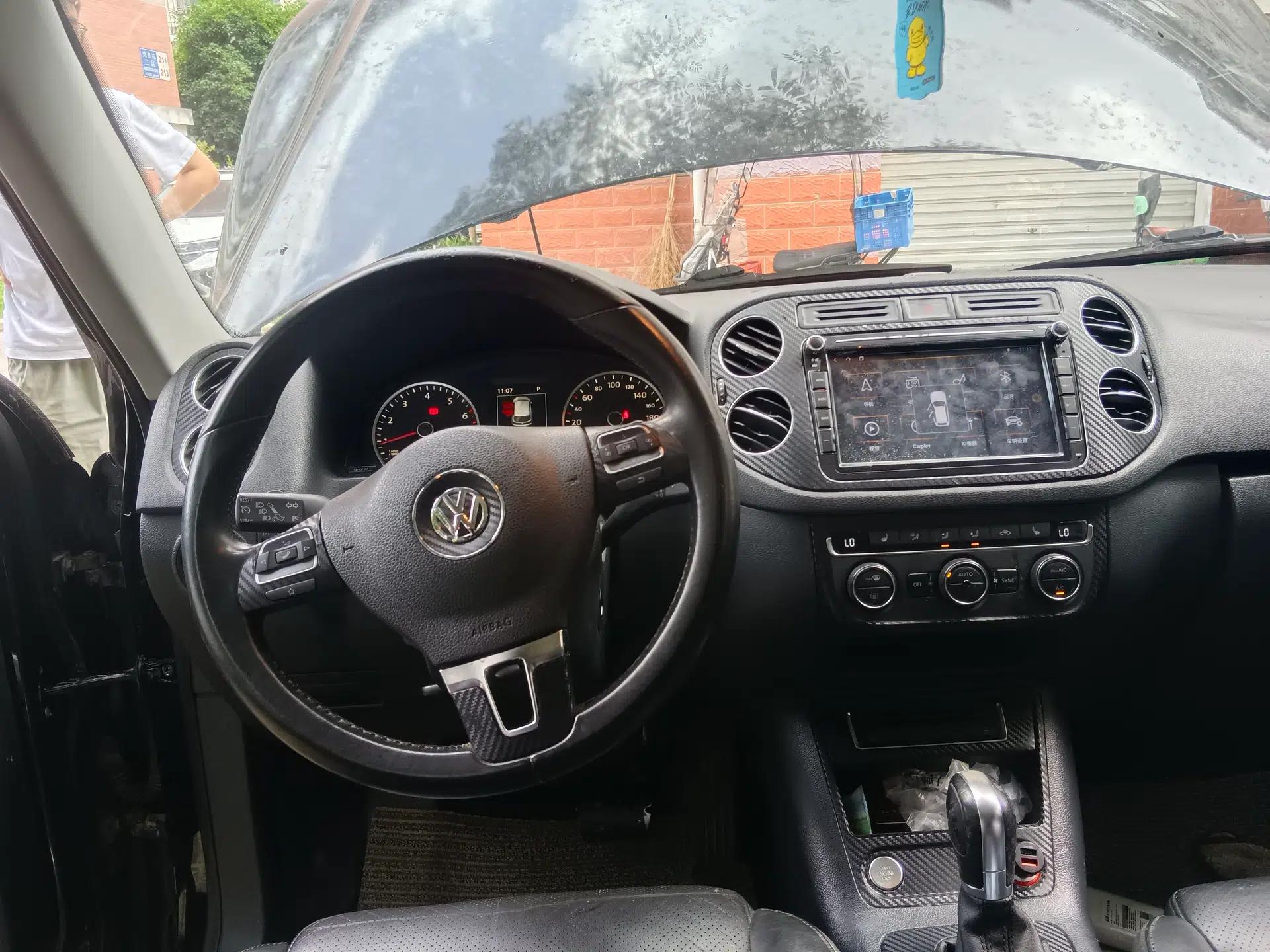 Volkswagen Tiguan 2015 1.8TSI Automatic Two-Wheel Drive Luxury Model — миниатюра 10