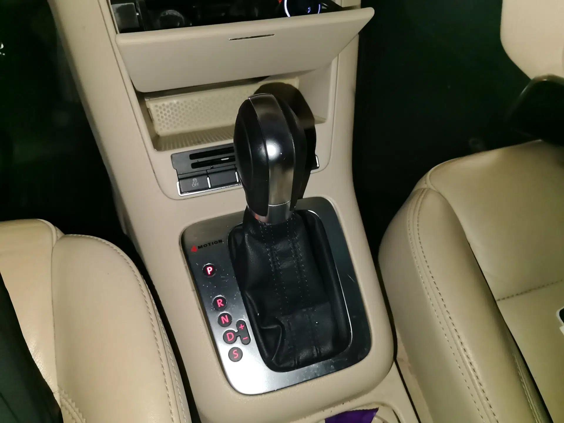 Volkswagen Tiguan 2012 1.8TSI Automatic All-Wheel Drive Elite Edition — миниатюра 14