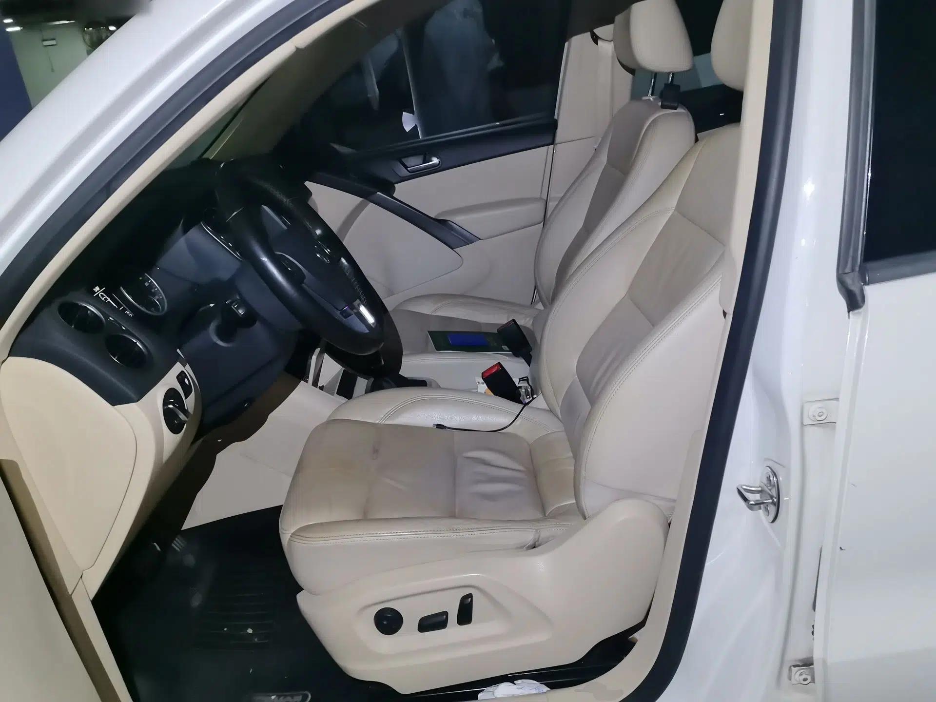 Volkswagen Tiguan 2012 1.8TSI Automatic All-Wheel Drive Elite Edition — миниатюра 15