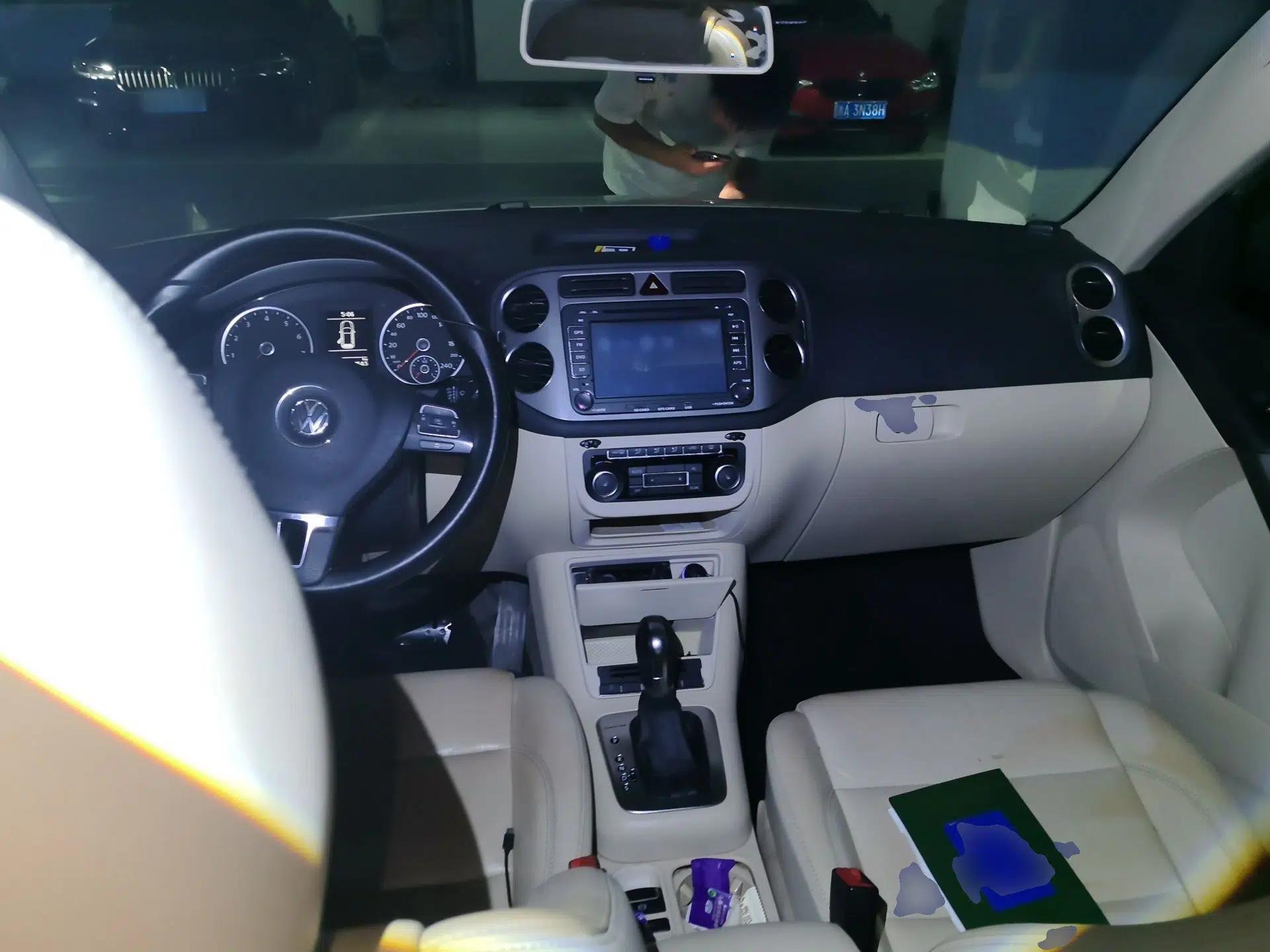 Volkswagen Tiguan 2012 1.8TSI Automatic All-Wheel Drive Elite Edition — миниатюра 9