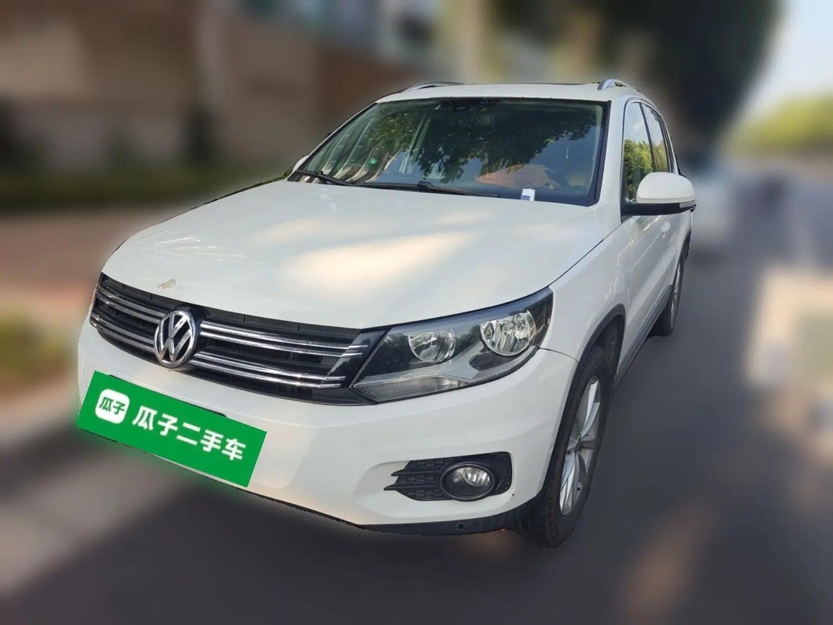 Volkswagen Tiguan 2012 2.0 TSI Comfort Edition — миниатюра 1