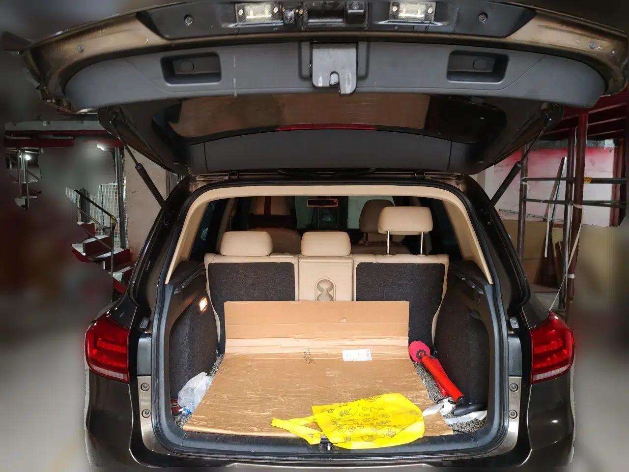 Volkswagen Tiguan 2015 1.8TSI Automatic Two-Wheel Drive Luxury Model — миниатюра 19