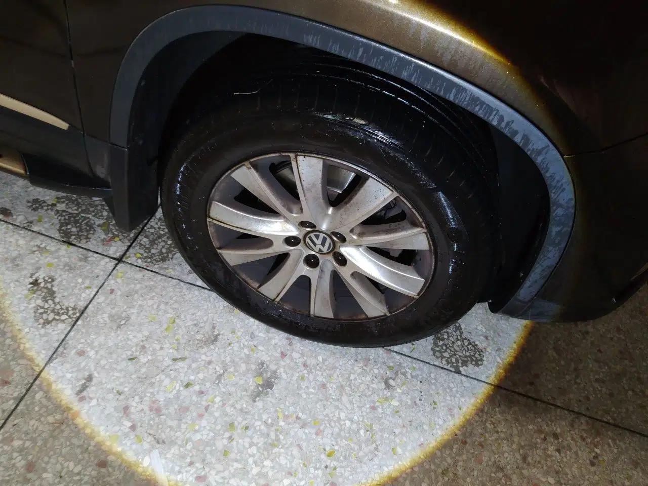Volkswagen Tiguan 2015 1.8TSI Automatic Two-Wheel Drive Luxury Model — миниатюра 8