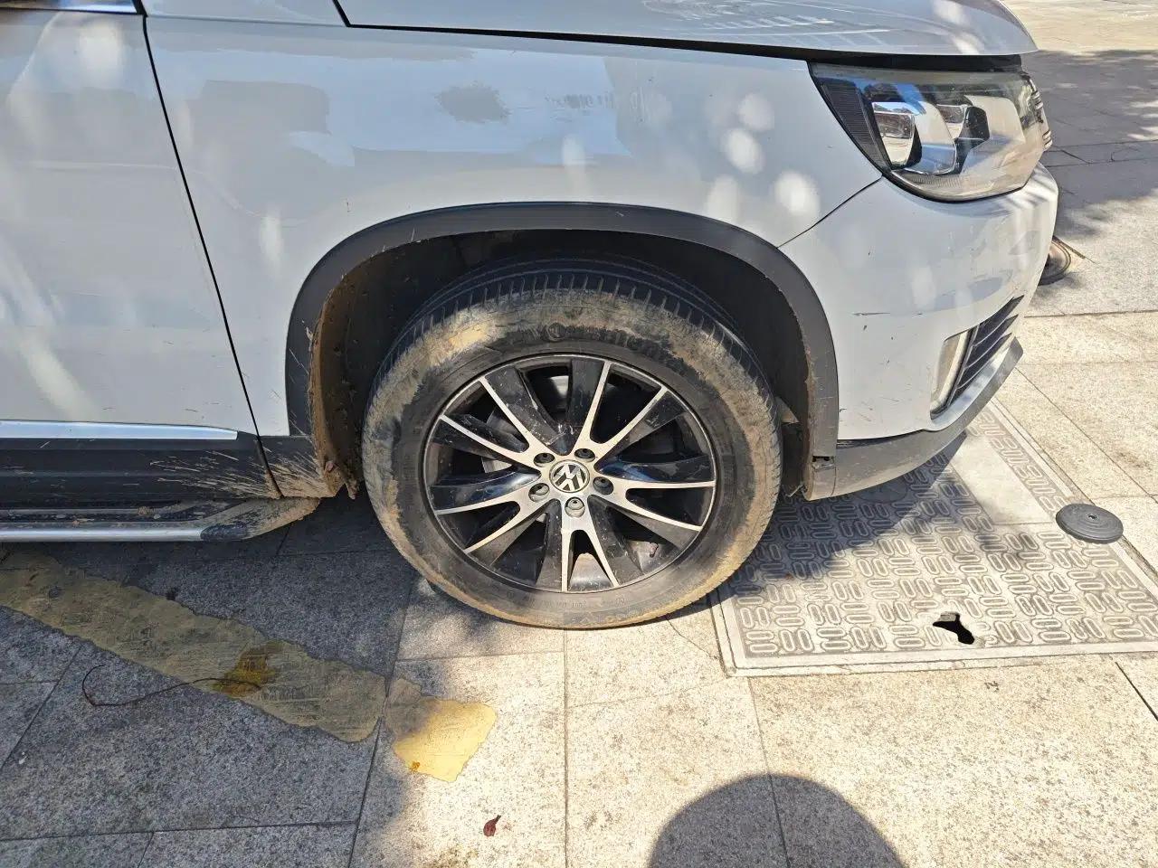 Volkswagen Tiguan 2015 1.8TSI Automatic Two-Wheel Drive Luxury Model — миниатюра 8