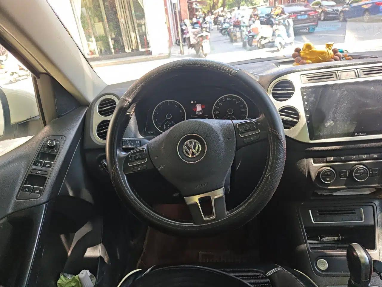 Volkswagen Tiguan 2015 1.8TSI Automatic Two-Wheel Drive Luxury Model — миниатюра 10