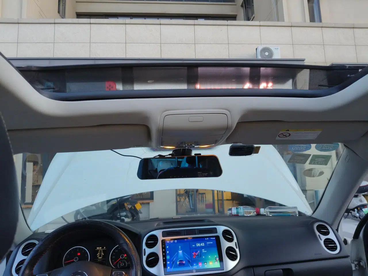 Volkswagen Tiguan 2016 300TSI Automatic Two-Wheel Drive Comfort Edition — миниатюра 18