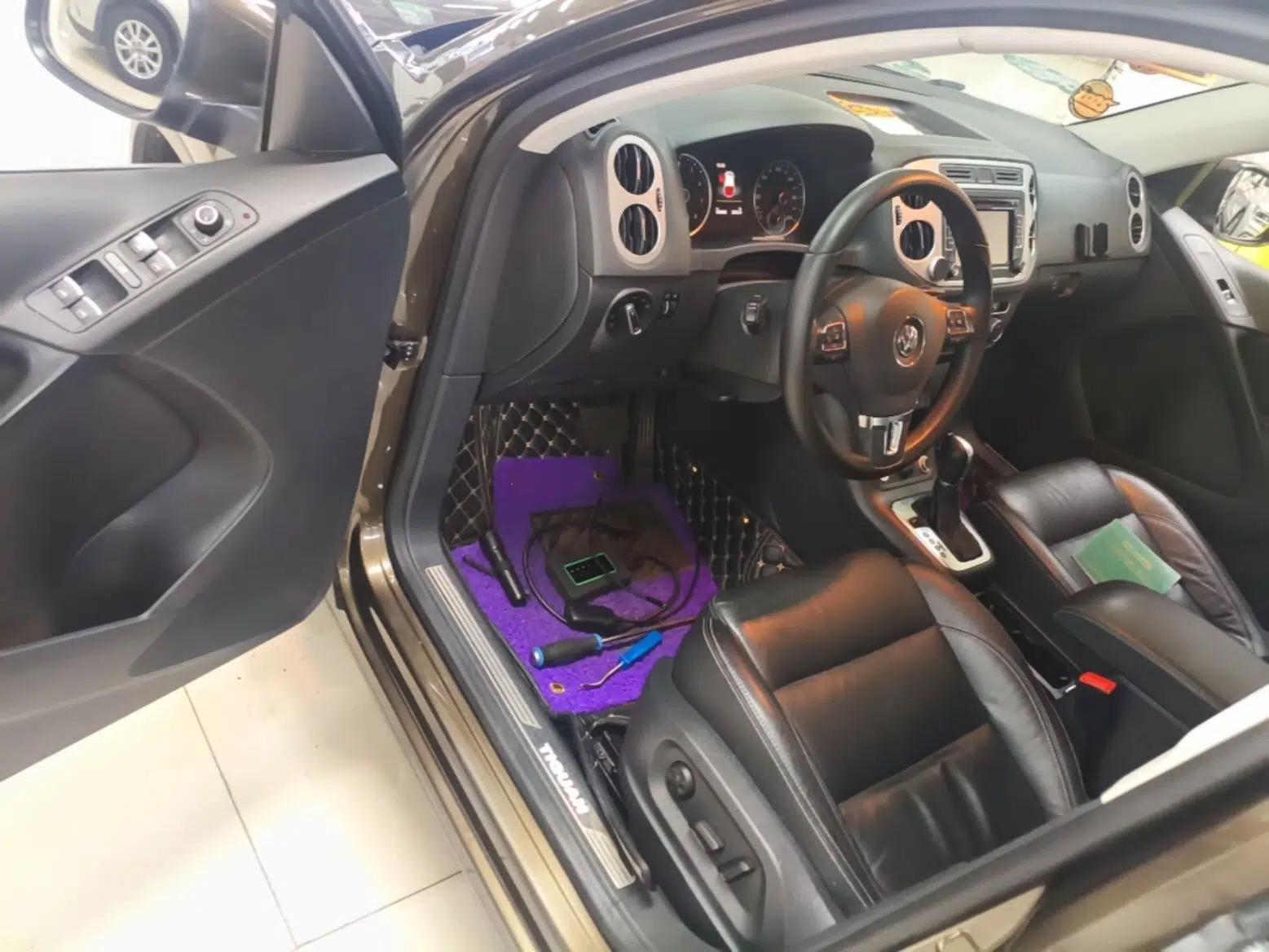 Volkswagen Tiguan 2015 1.8TSI Automatic Two-Wheel Drive Luxury Model — миниатюра 18