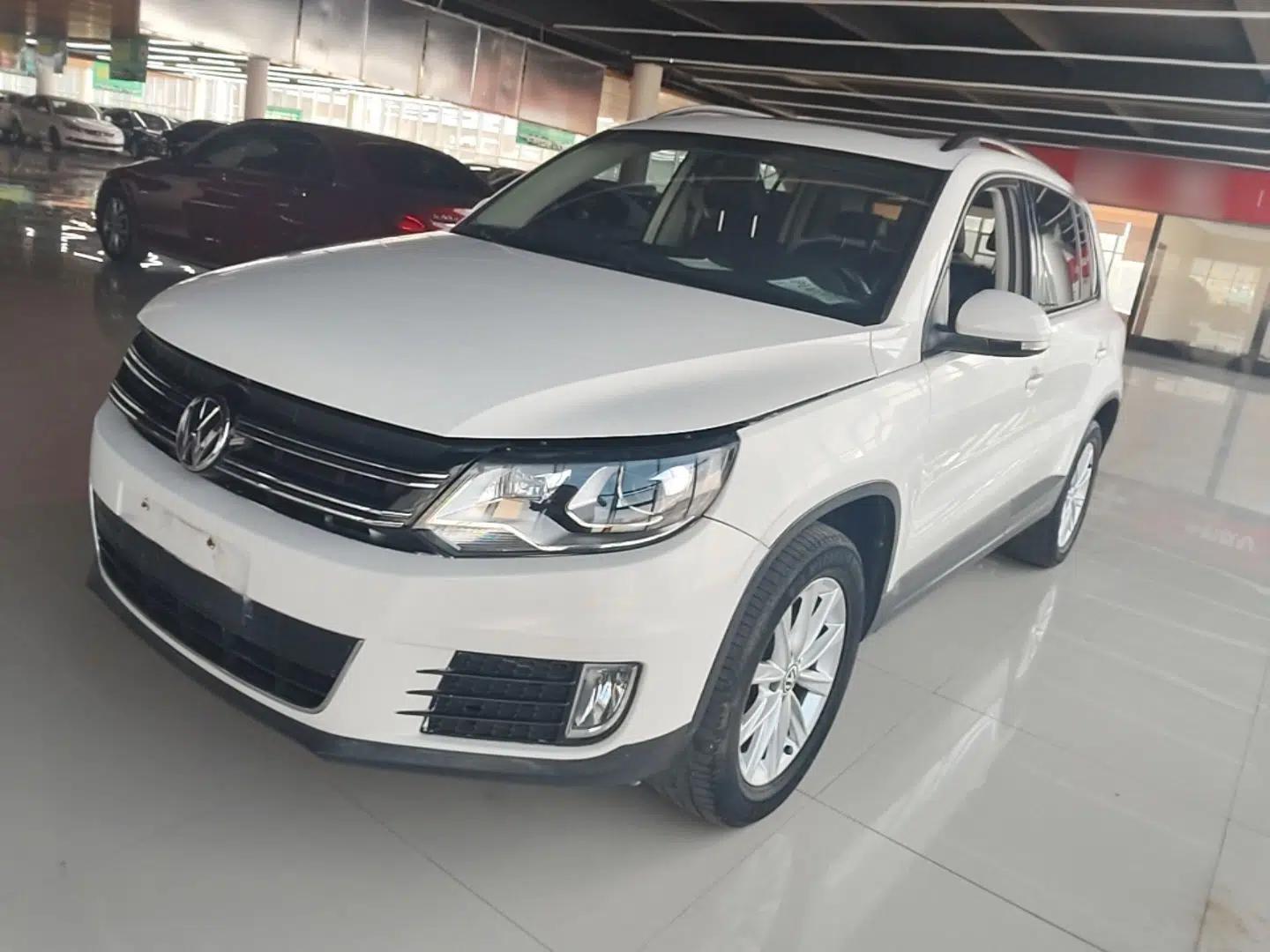 Volkswagen Tiguan 2015 1.8TSI Automatic All-Wheel Drive Style Vision Edition — миниатюра 1