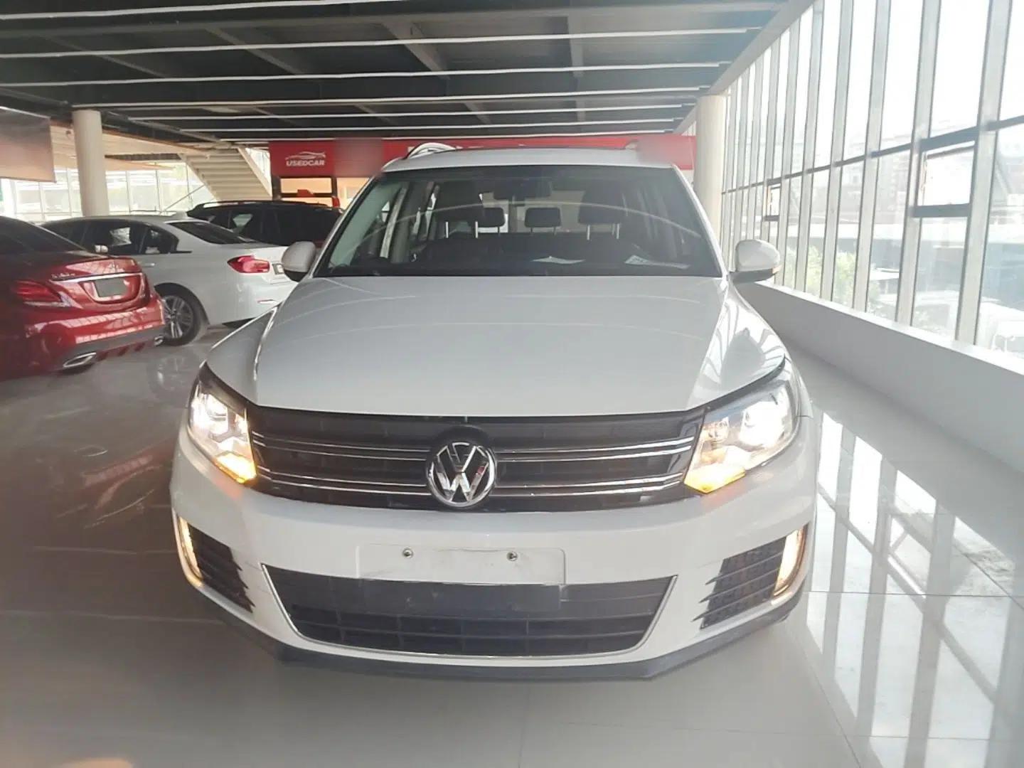 Volkswagen Tiguan 2015 1.8TSI Automatic All-Wheel Drive Style Vision Edition — миниатюра 2