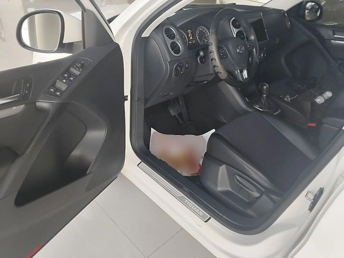 Volkswagen Tiguan 2015 1.8TSI Automatic All-Wheel Drive Style Vision Edition — миниатюра 18