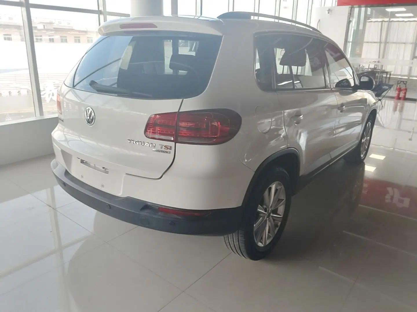 Volkswagen Tiguan 2015 1.8TSI Automatic All-Wheel Drive Style Vision Edition — миниатюра 6