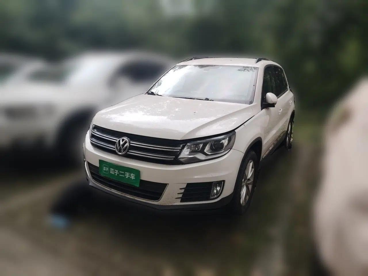 Volkswagen Tiguan 2015 1.8TSI Automatic Two-Wheel Drive Comfort Edition — миниатюра 1