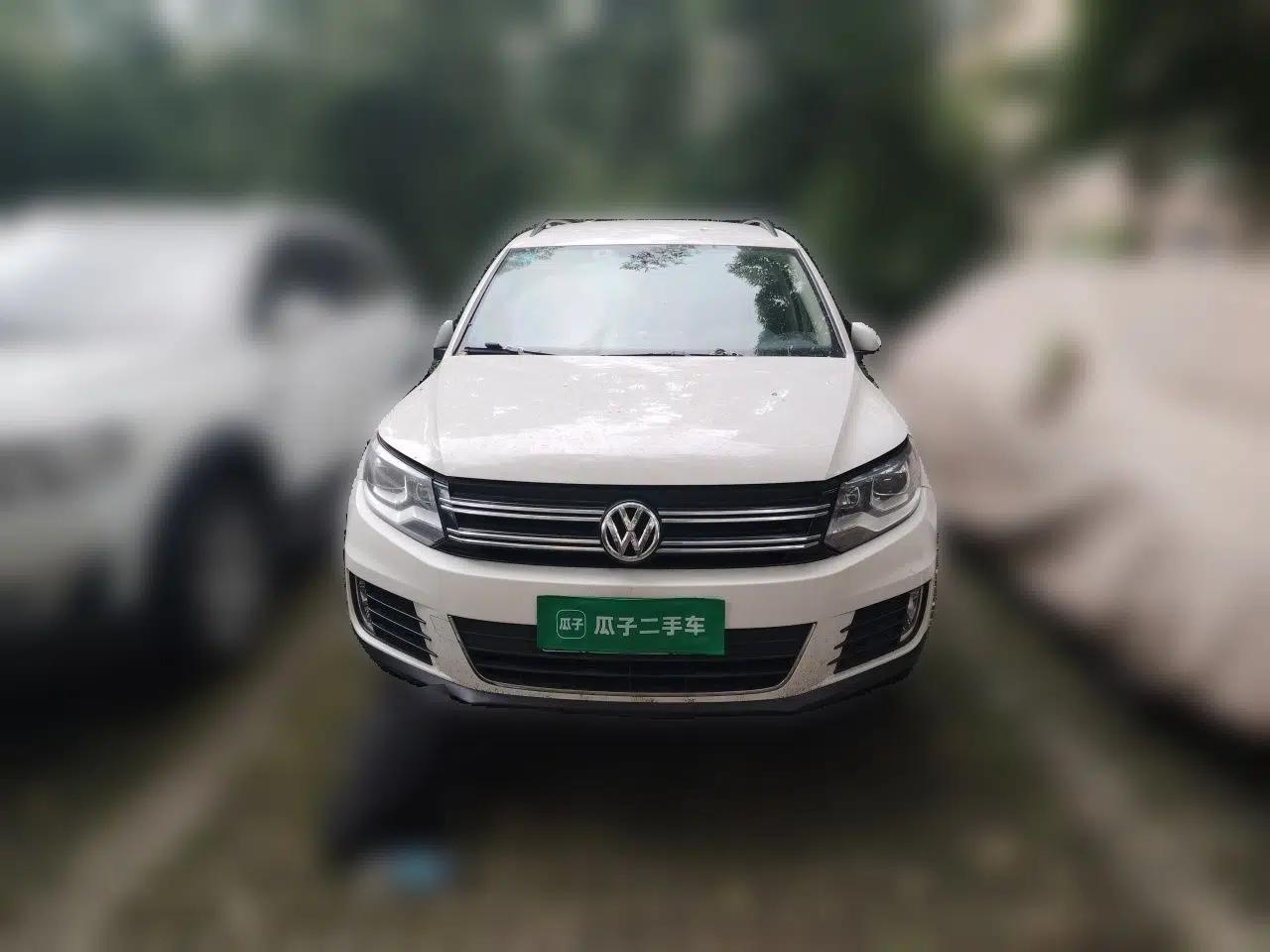 Volkswagen Tiguan 2015 1.8TSI Automatic Two-Wheel Drive Comfort Edition — миниатюра 2