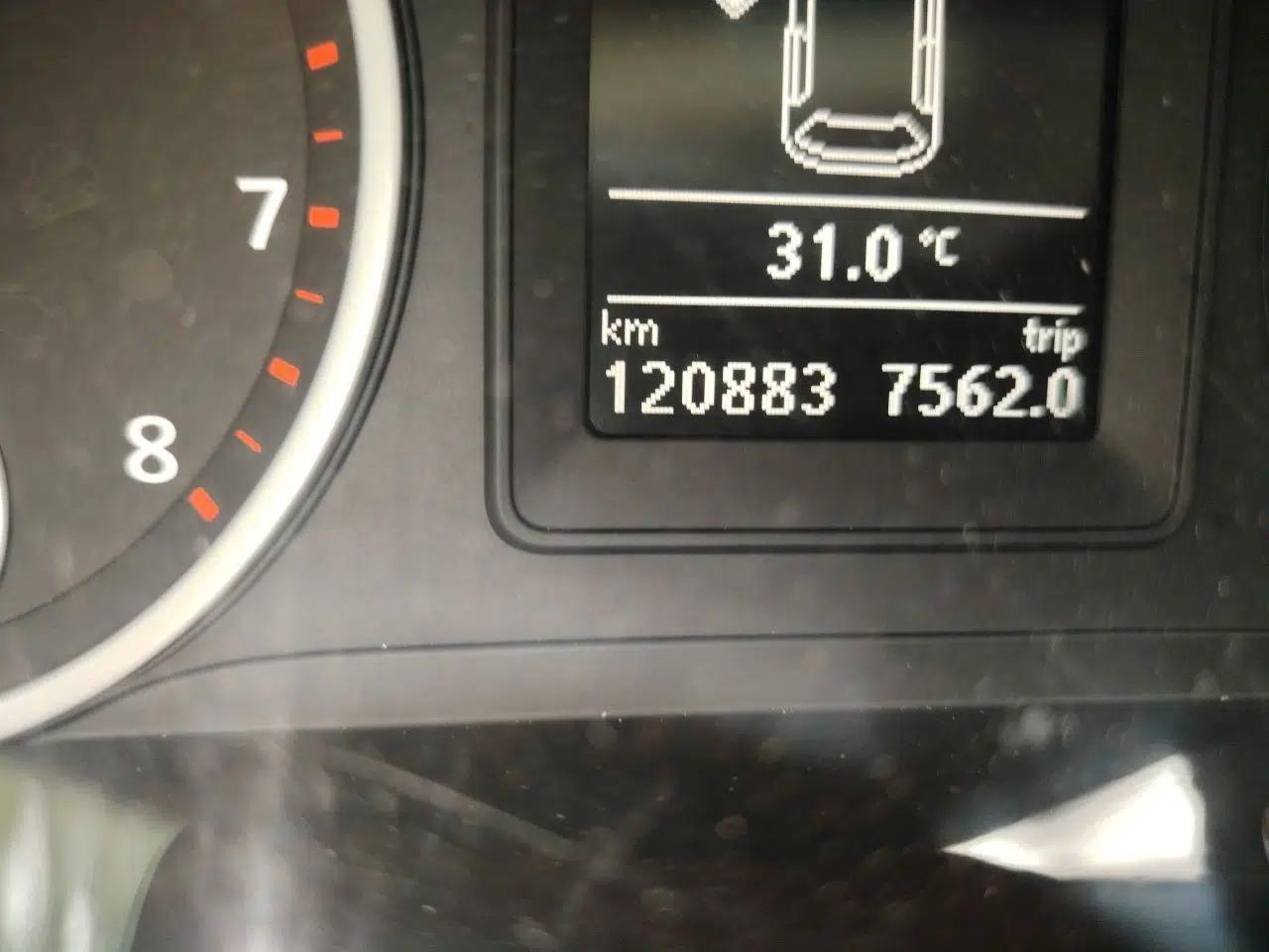 Volkswagen Tiguan 2015 1.8TSI Automatic Two-Wheel Drive Comfort Edition — миниатюра 12