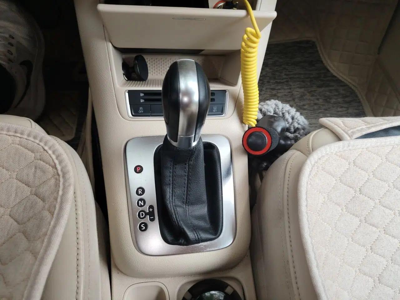 Volkswagen Tiguan 2015 1.8TSI Automatic Two-Wheel Drive Comfort Edition — миниатюра 14