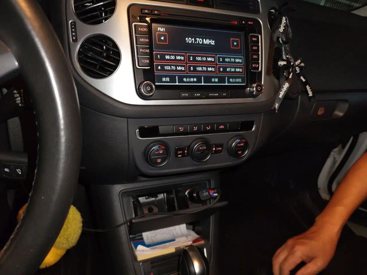 Volkswagen Tiguan 2015 1.8TSI Automatic Two-Wheel Drive Comfort Edition — миниатюра 13