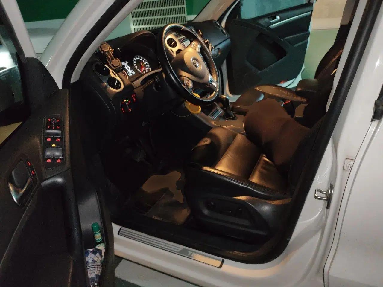 Volkswagen Tiguan 2015 1.8TSI Automatic Two-Wheel Drive Comfort Edition — миниатюра 16