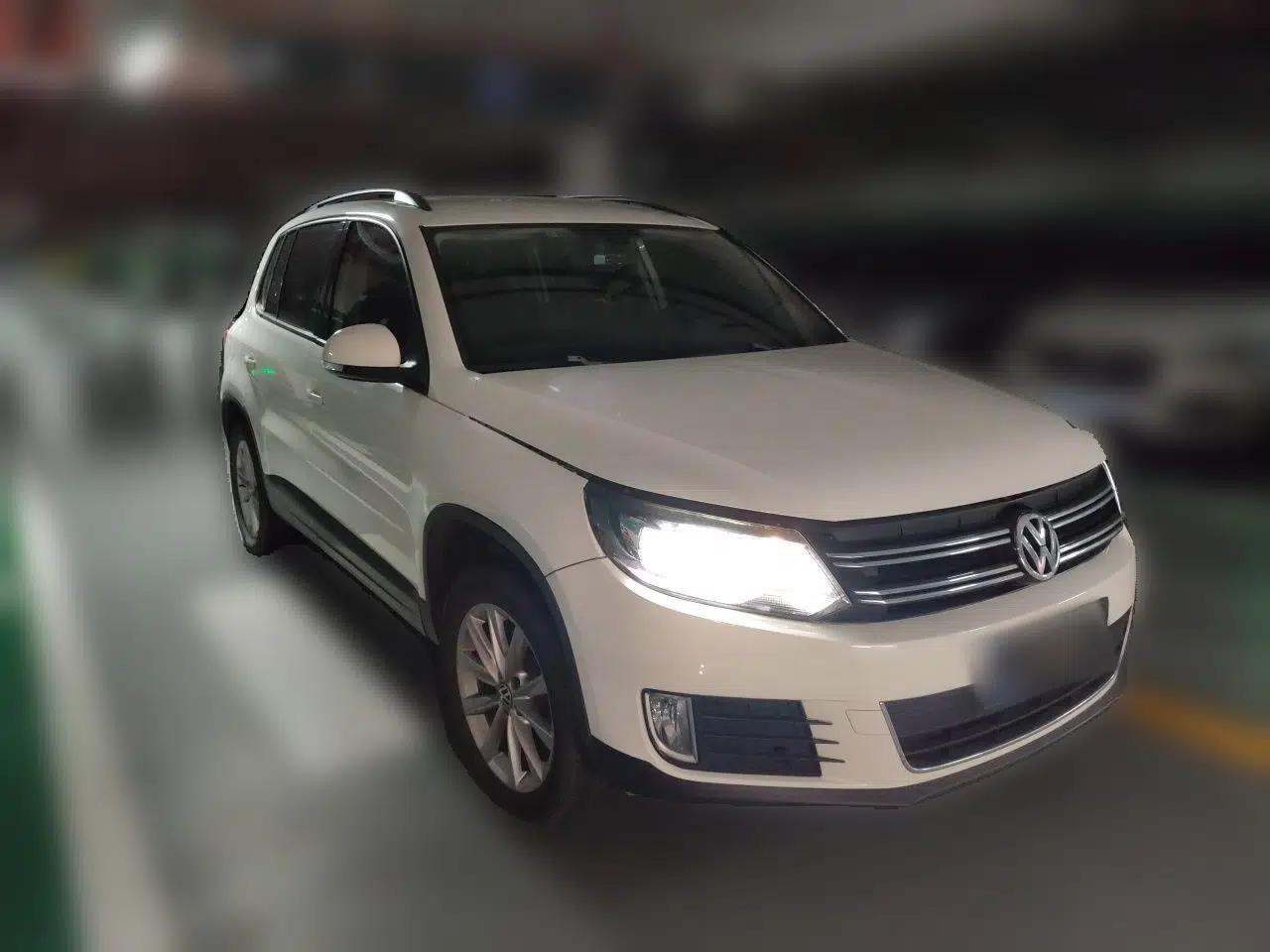 Volkswagen Tiguan 2015 1.8TSI Automatic Two-Wheel Drive Comfort Edition — миниатюра 3