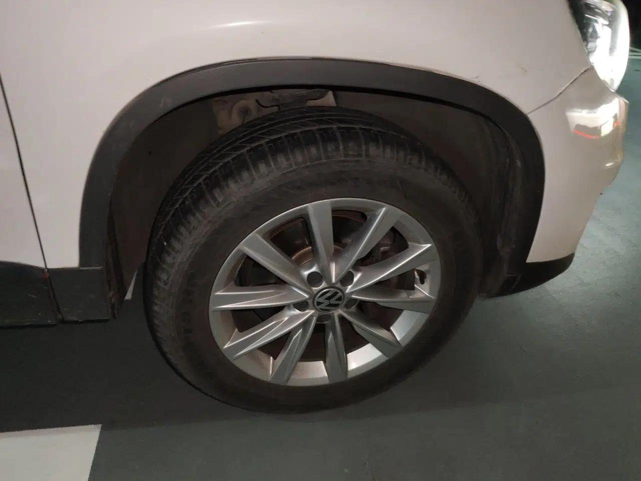 Volkswagen Tiguan 2015 1.8TSI Automatic Two-Wheel Drive Comfort Edition — миниатюра 8