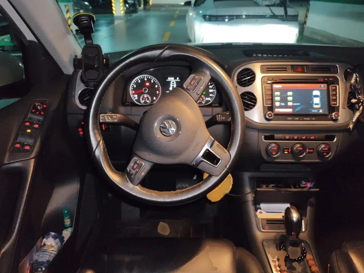 Volkswagen Tiguan 2015 1.8TSI Automatic Two-Wheel Drive Comfort Edition — миниатюра 10