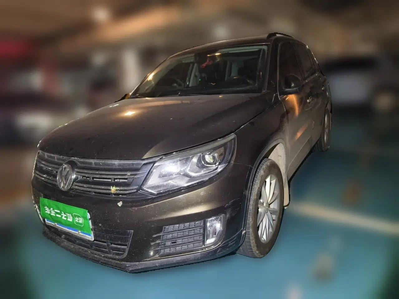 Volkswagen Tiguan 2015 1.8TSI Automatic Two-Wheel Drive Comfort Edition — миниатюра 1