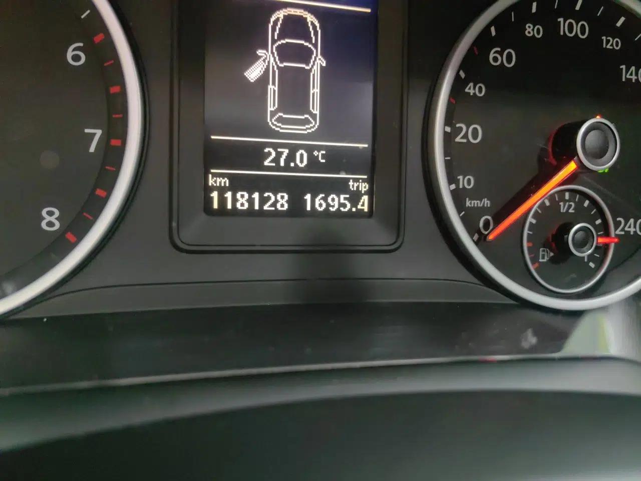 Volkswagen Tiguan 2015 1.8TSI Automatic Two-Wheel Drive Trend Edition — миниатюра 12