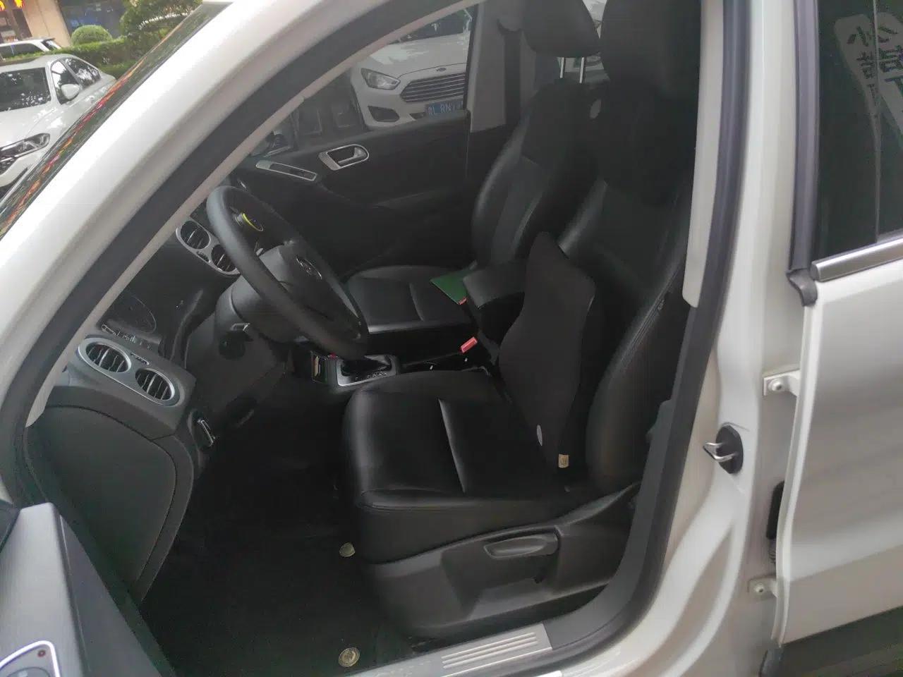 Volkswagen Tiguan 2015 1.8TSI Automatic Two-Wheel Drive Trend Edition — миниатюра 15