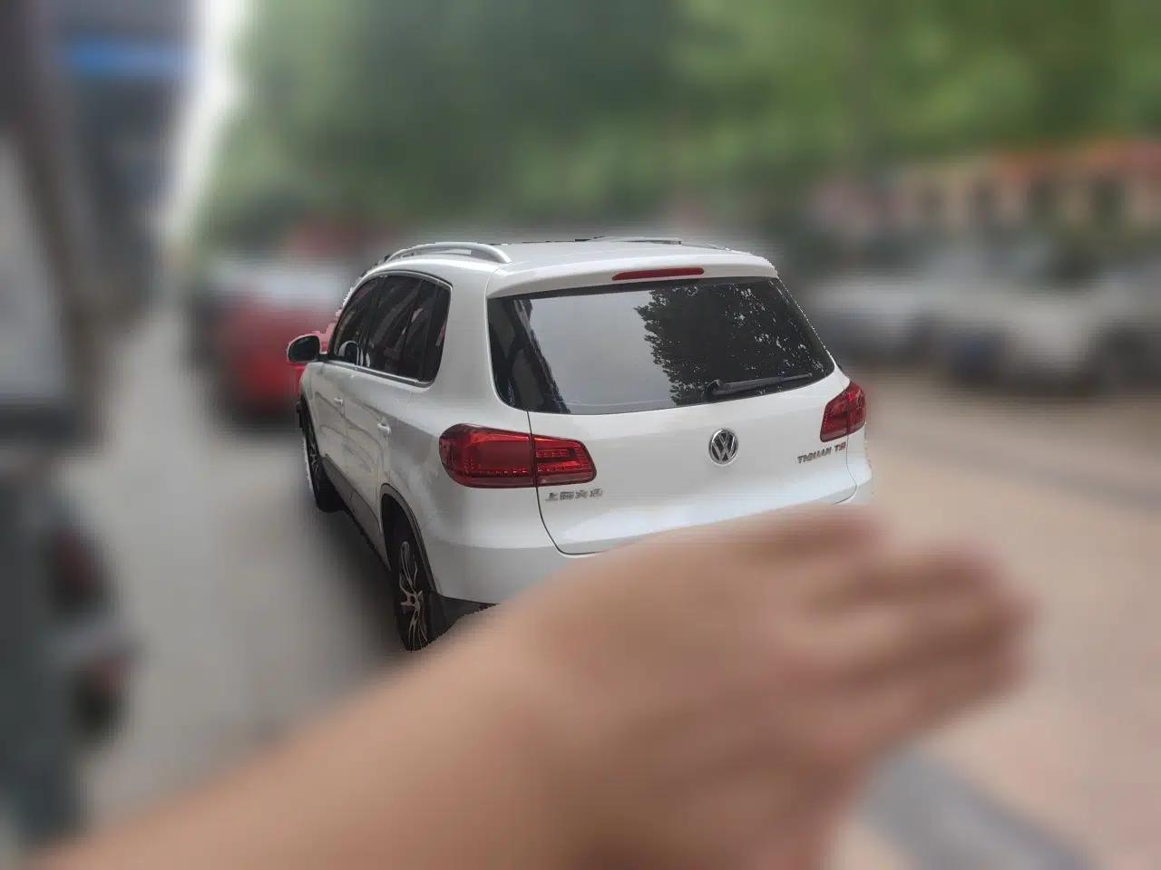 Volkswagen Tiguan 2015 1.8TSI Automatic Two-Wheel Drive Trend Edition — миниатюра 4