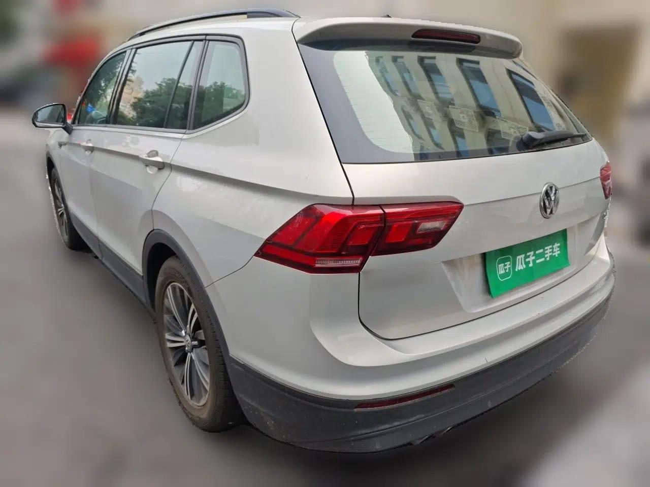 Volkswagen Tiguan L 2018 Revised Version 330TSI Automatic Two-Wheel Drive Trendy Edition — миниатюра 4