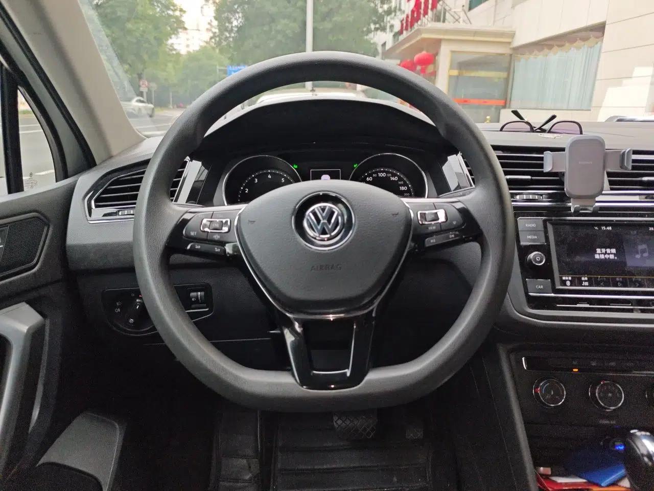 Volkswagen Tiguan L 2018 Revised Version 330TSI Automatic Two-Wheel Drive Trendy Edition — миниатюра 10