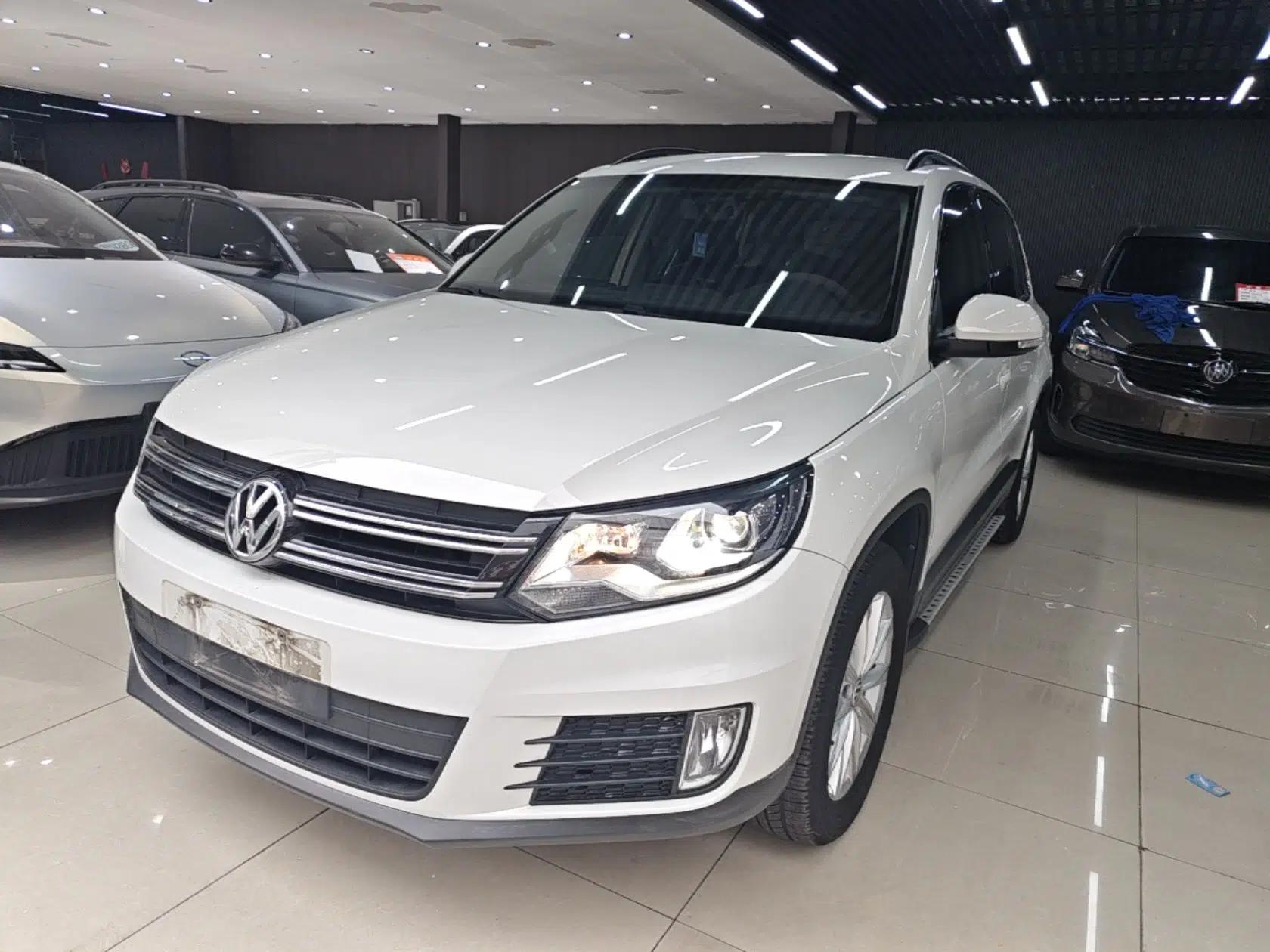 Volkswagen Tiguan 2016 280TSI Automatic Two-Wheel-Drive Silk Road Style Edition — миниатюра 1