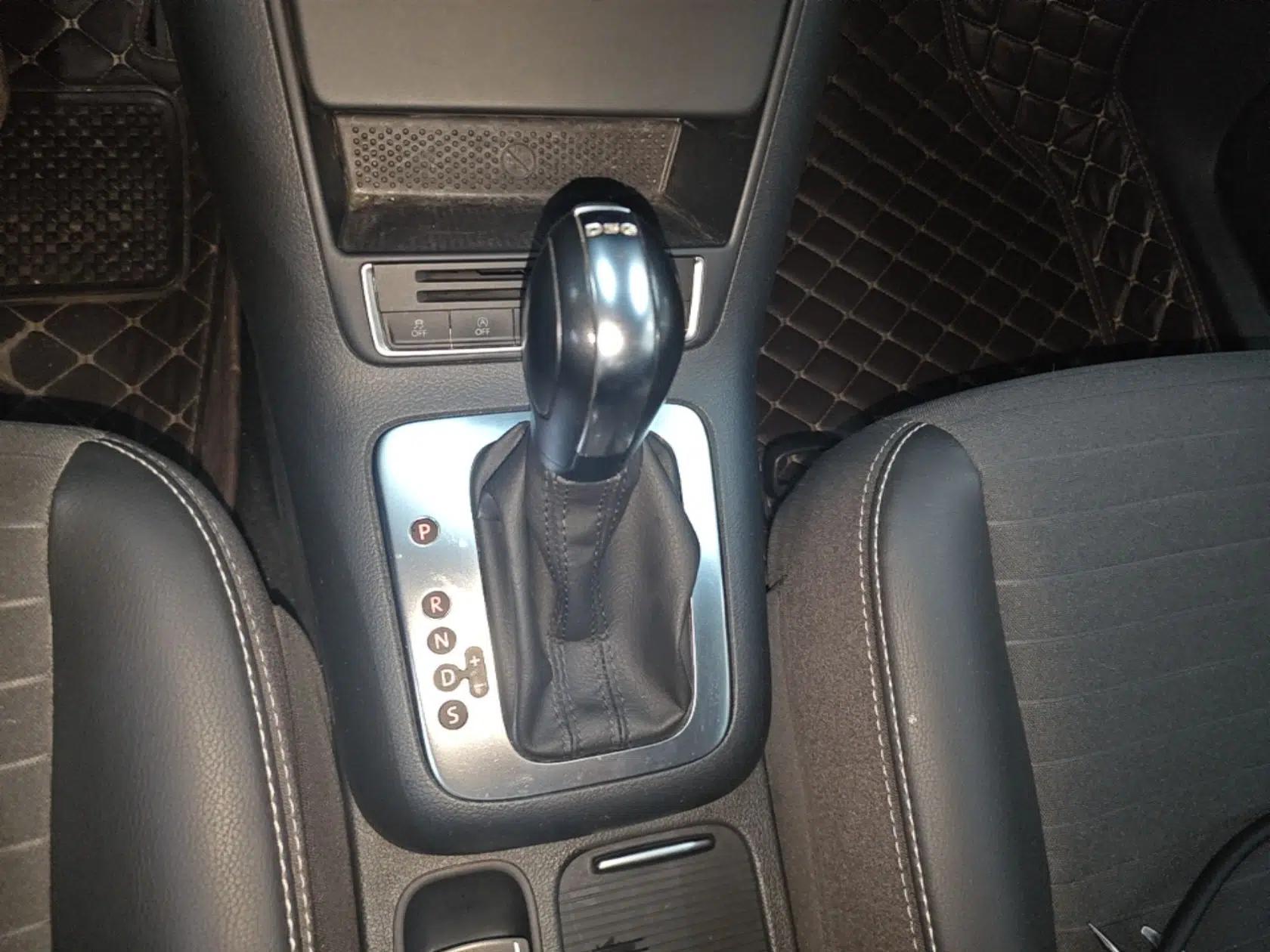 Volkswagen Tiguan 2016 280TSI Automatic Two-Wheel-Drive Silk Road Style Edition — миниатюра 16
