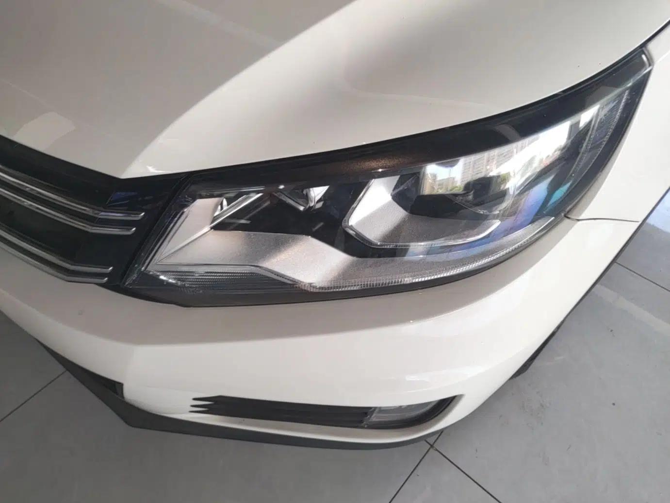 Volkswagen Tiguan 2017 300TSI Automatic Two-Wheel Drive Silk Road Luxury Edition — миниатюра 8