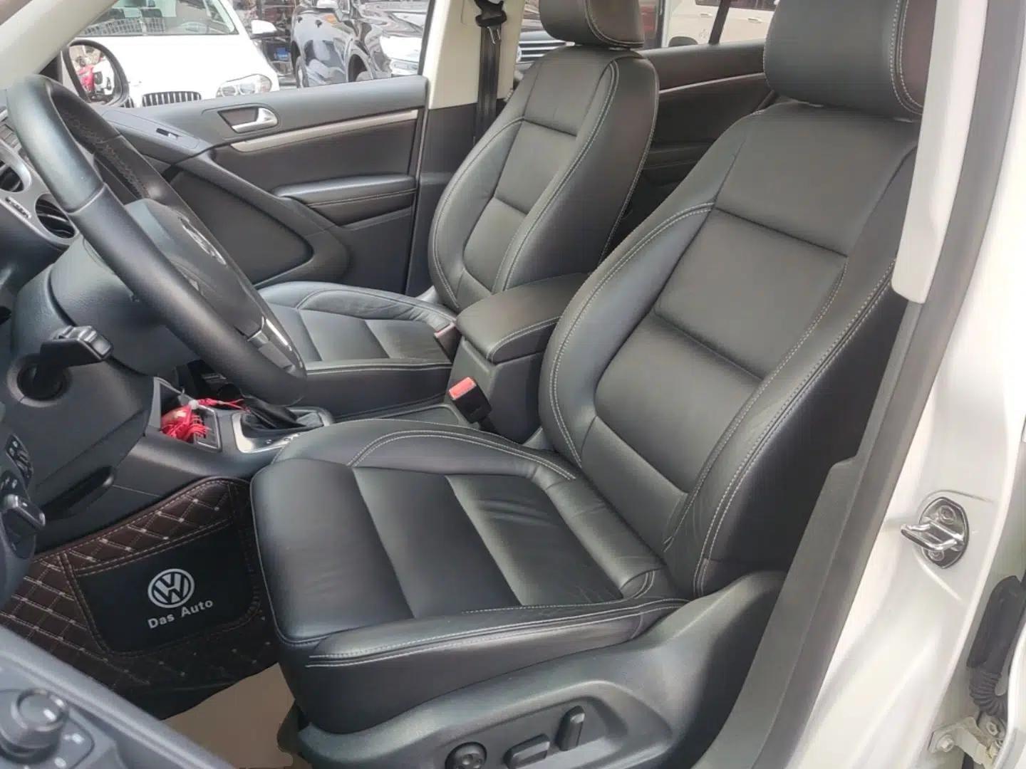 Volkswagen Tiguan 2016 280TSI Automatic Two-Wheel Drive Silk Road Comfort Edition — миниатюра 17