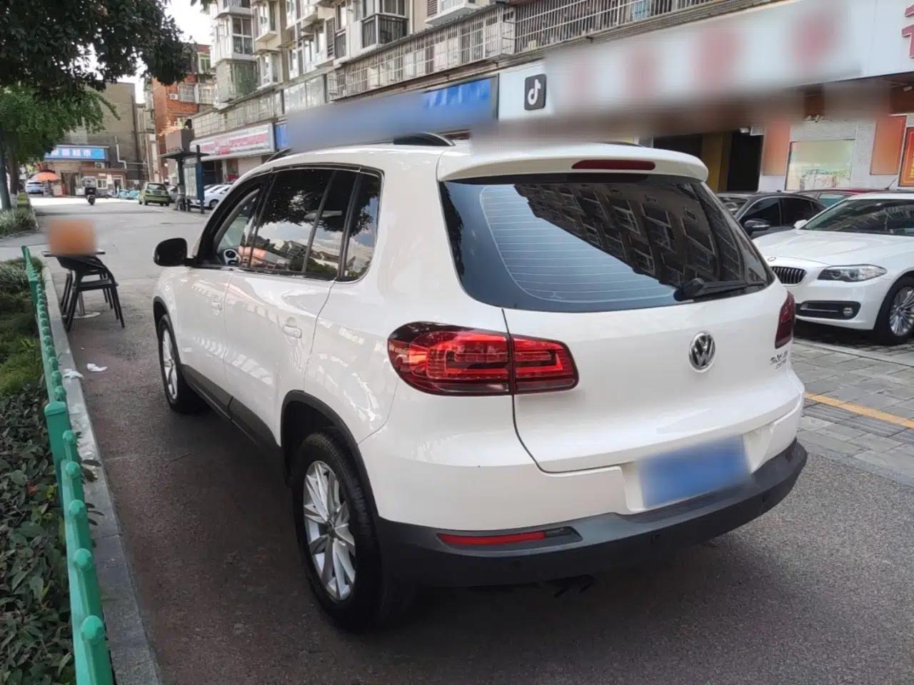 Volkswagen Tiguan 2016 280TSI Automatic Two-Wheel Drive Silk Road Comfort Edition — миниатюра 4
