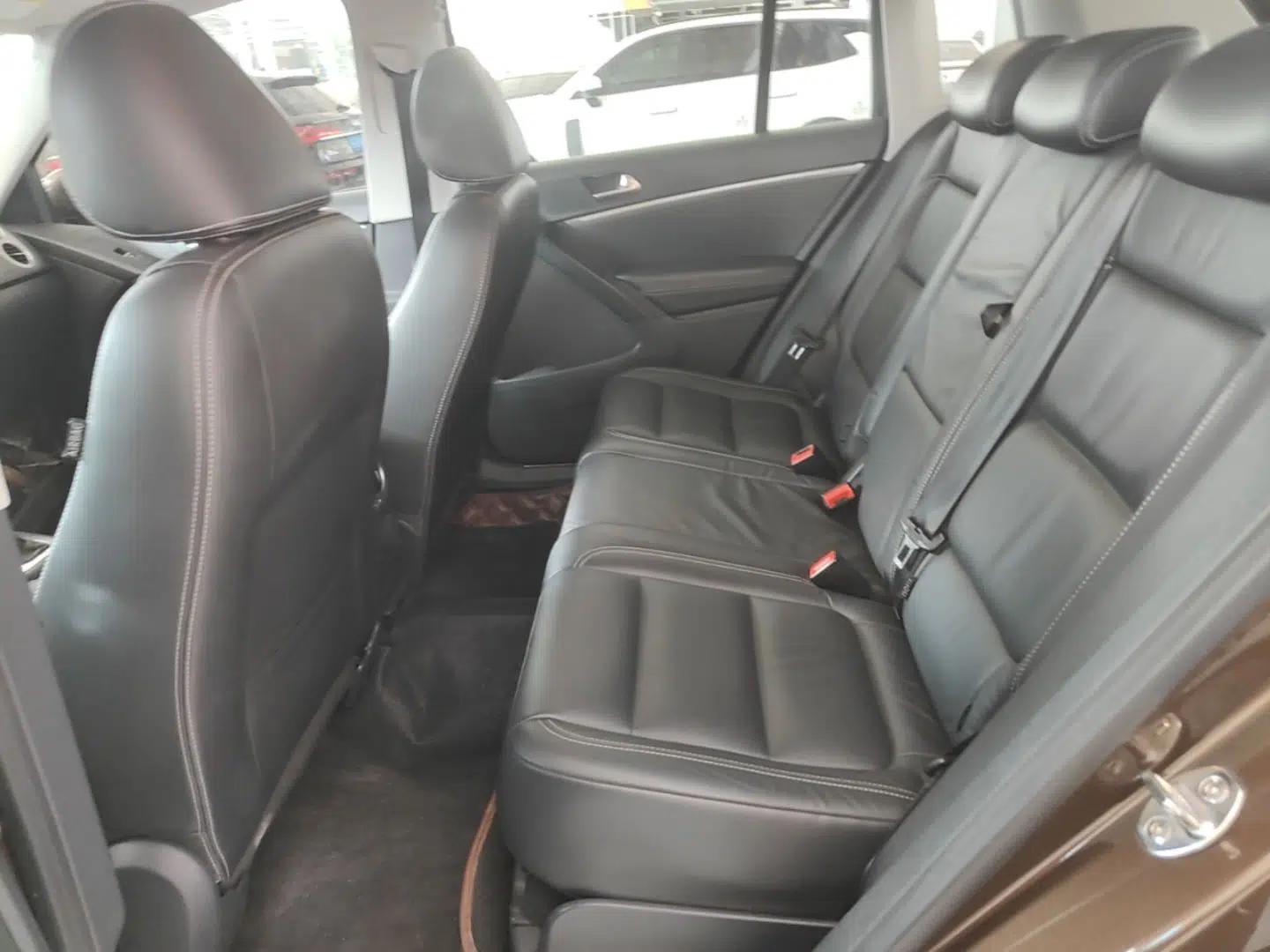 Volkswagen Tiguan 2016 300TSI Automatic All-Wheel Drive Luxury Edition — миниатюра 31