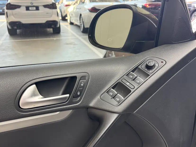 Volkswagen Tiguan 2016 300TSI Automatic All-Wheel Drive Luxury Edition — миниатюра 35