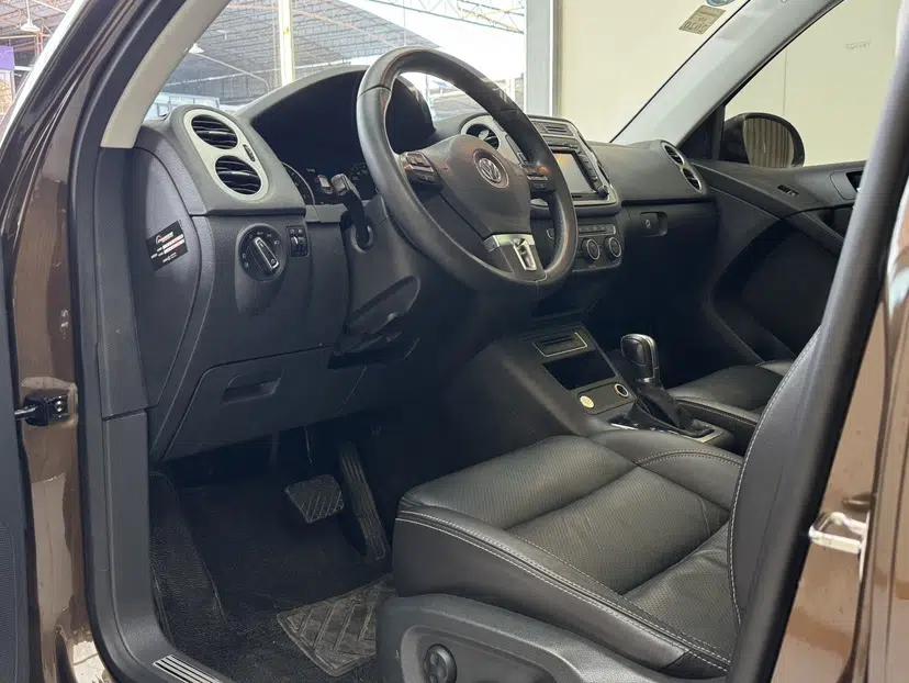 Volkswagen Tiguan 2016 300TSI Automatic All-Wheel Drive Luxury Edition — миниатюра 40