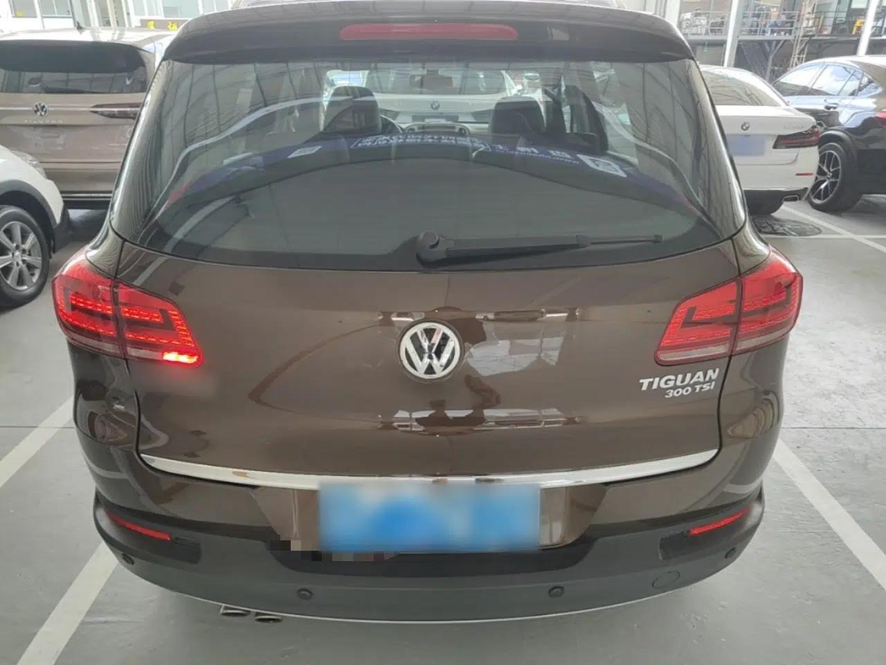 Volkswagen Tiguan 2016 300TSI Automatic All-Wheel Drive Luxury Edition — миниатюра 5