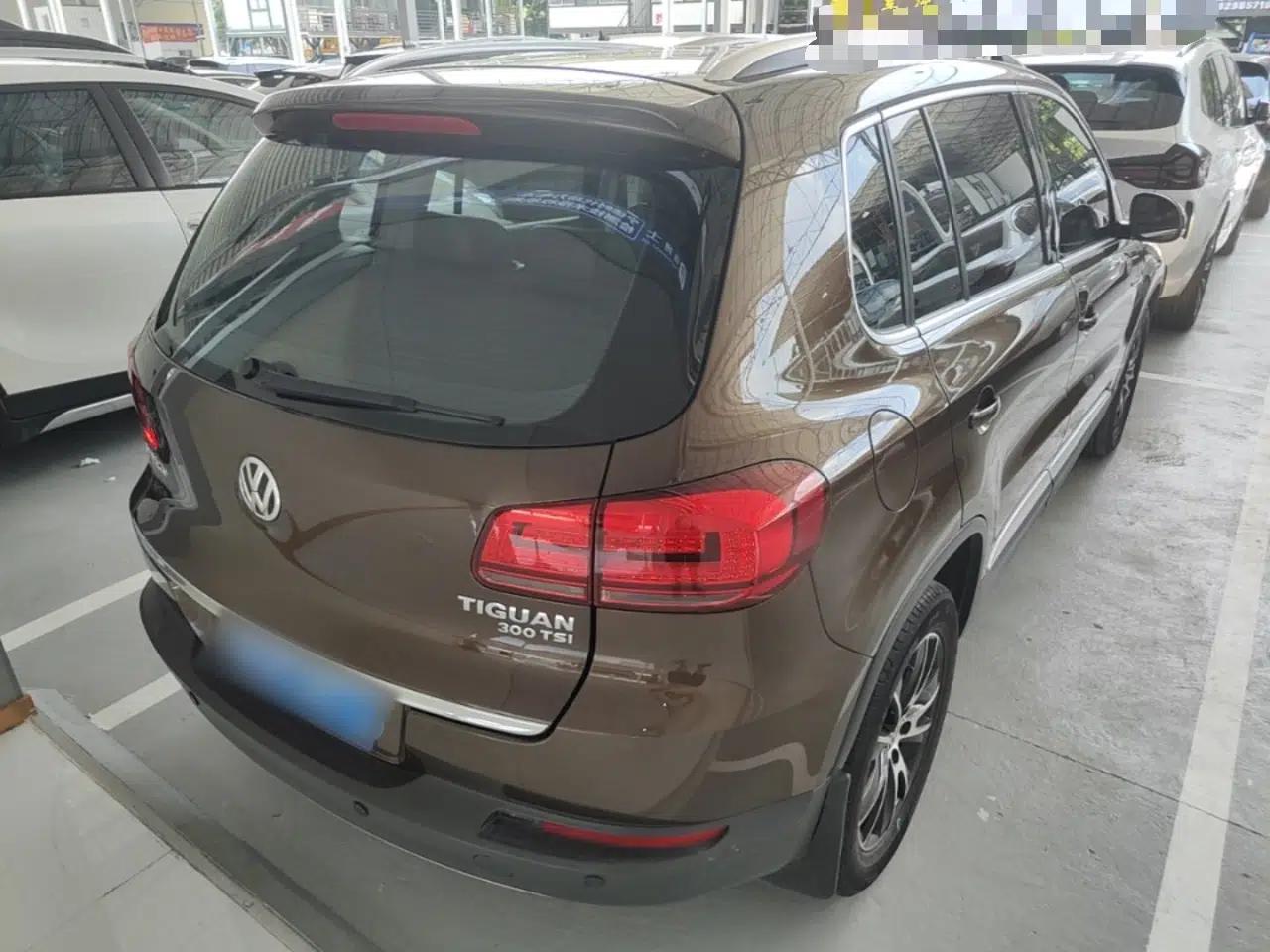 Volkswagen Tiguan 2016 300TSI Automatic All-Wheel Drive Luxury Edition — миниатюра 6
