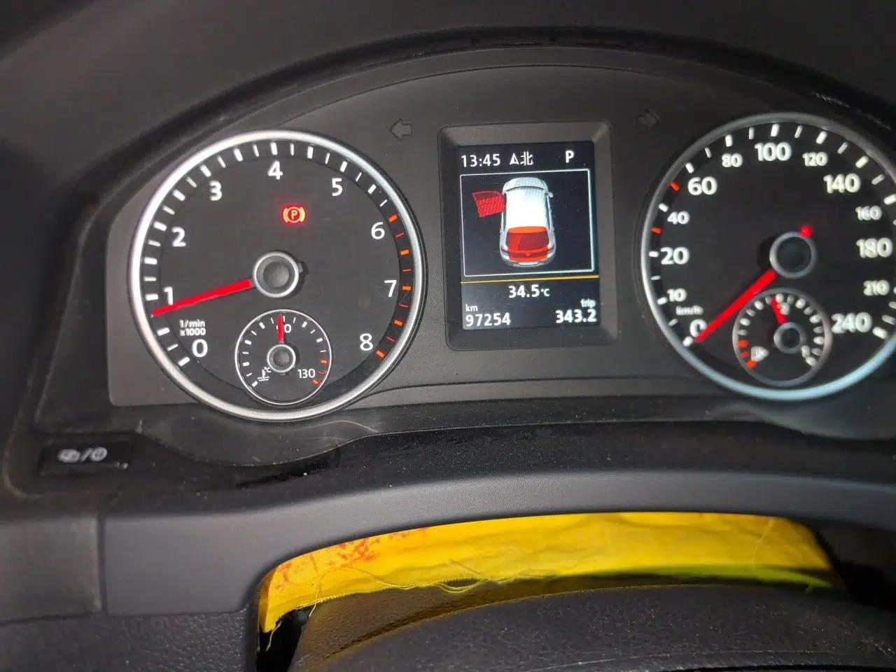 Volkswagen Tiguan 2015 2.0 TSI Automatic All-Wheel Drive Flagship Edition — миниатюра 12