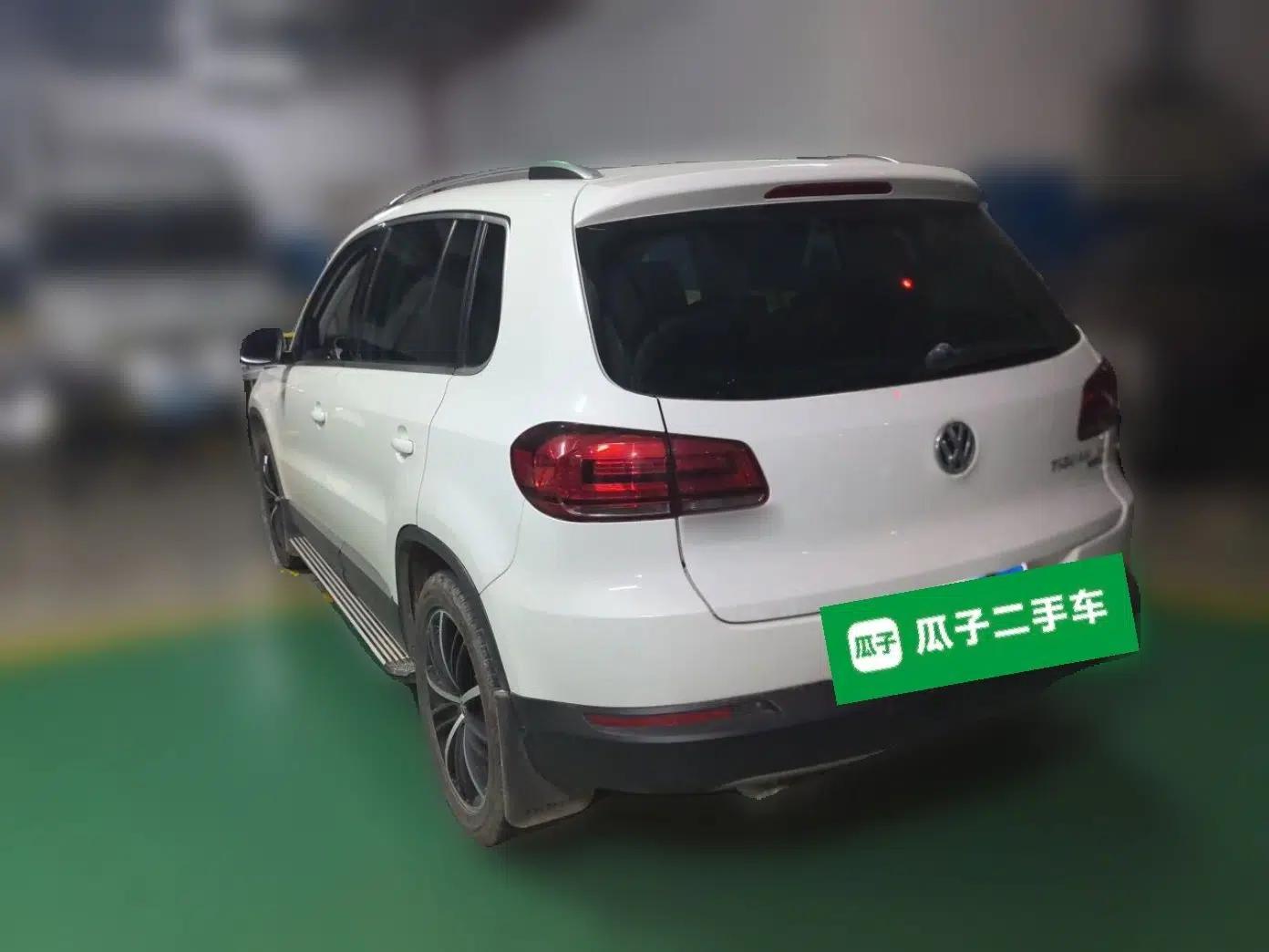 Volkswagen Tiguan 2015 2.0 TSI Automatic All-Wheel Drive Flagship Edition — миниатюра 4