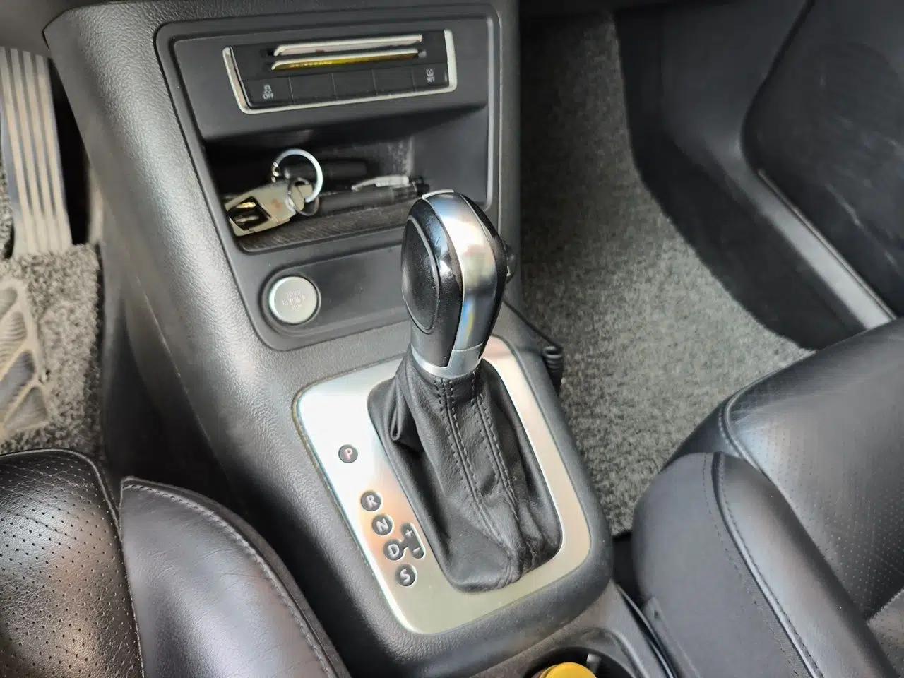 Volkswagen Tiguan 2015 1.8TSI Automatic Two-Wheel Drive Luxury Model — миниатюра 14