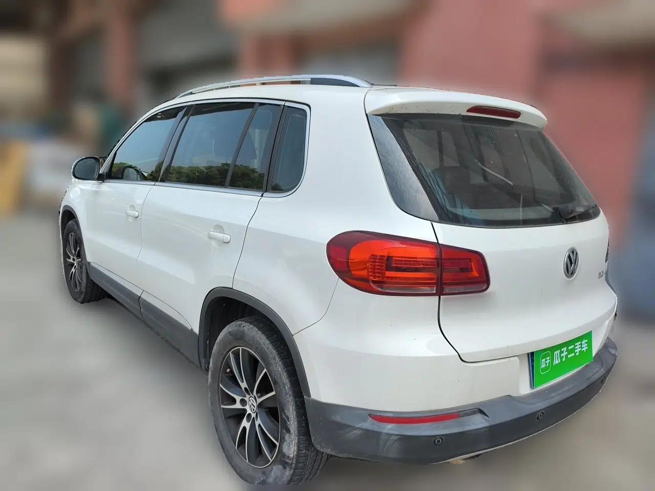 Volkswagen Tiguan 2015 1.8TSI Automatic Two-Wheel Drive Luxury Model — миниатюра 4
