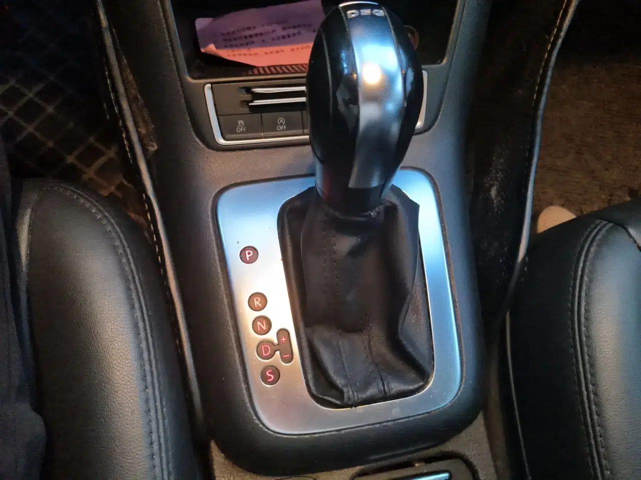 Volkswagen Tiguan 2016 280TSI Automatic Two-Wheel-Drive Silk Road Style Edition — миниатюра 14