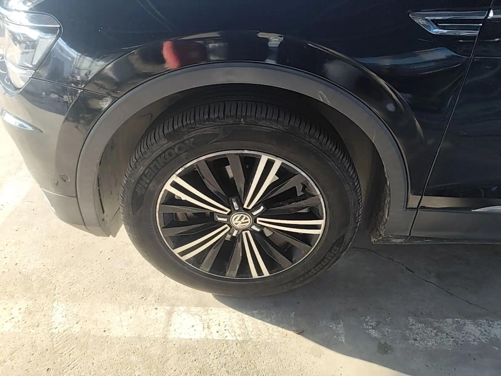 Volkswagen Tiguan L 2018 Revised 330TSI Automatic Two-Wheel Drive Flagship Edition — миниатюра 15