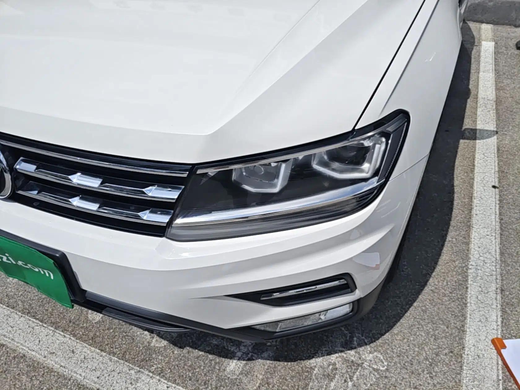 Volkswagen Tiguan L 2017 330TSI Automatic Two-Wheel Drive Luxury Edition — миниатюра 8