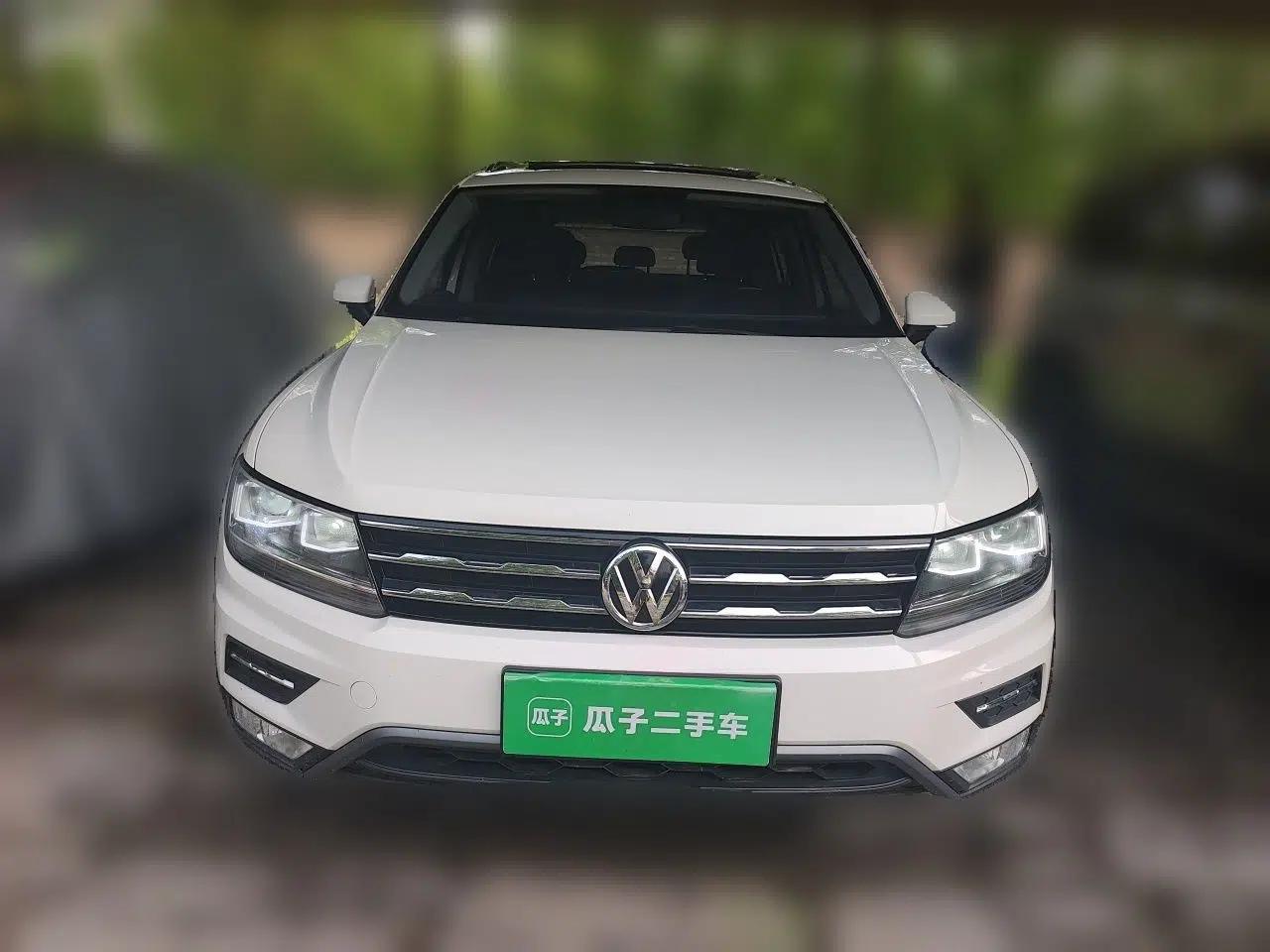 Volkswagen Tiguan L 2018 330TSI Automatic Two-Wheel Drive Luxury Edition — миниатюра 2