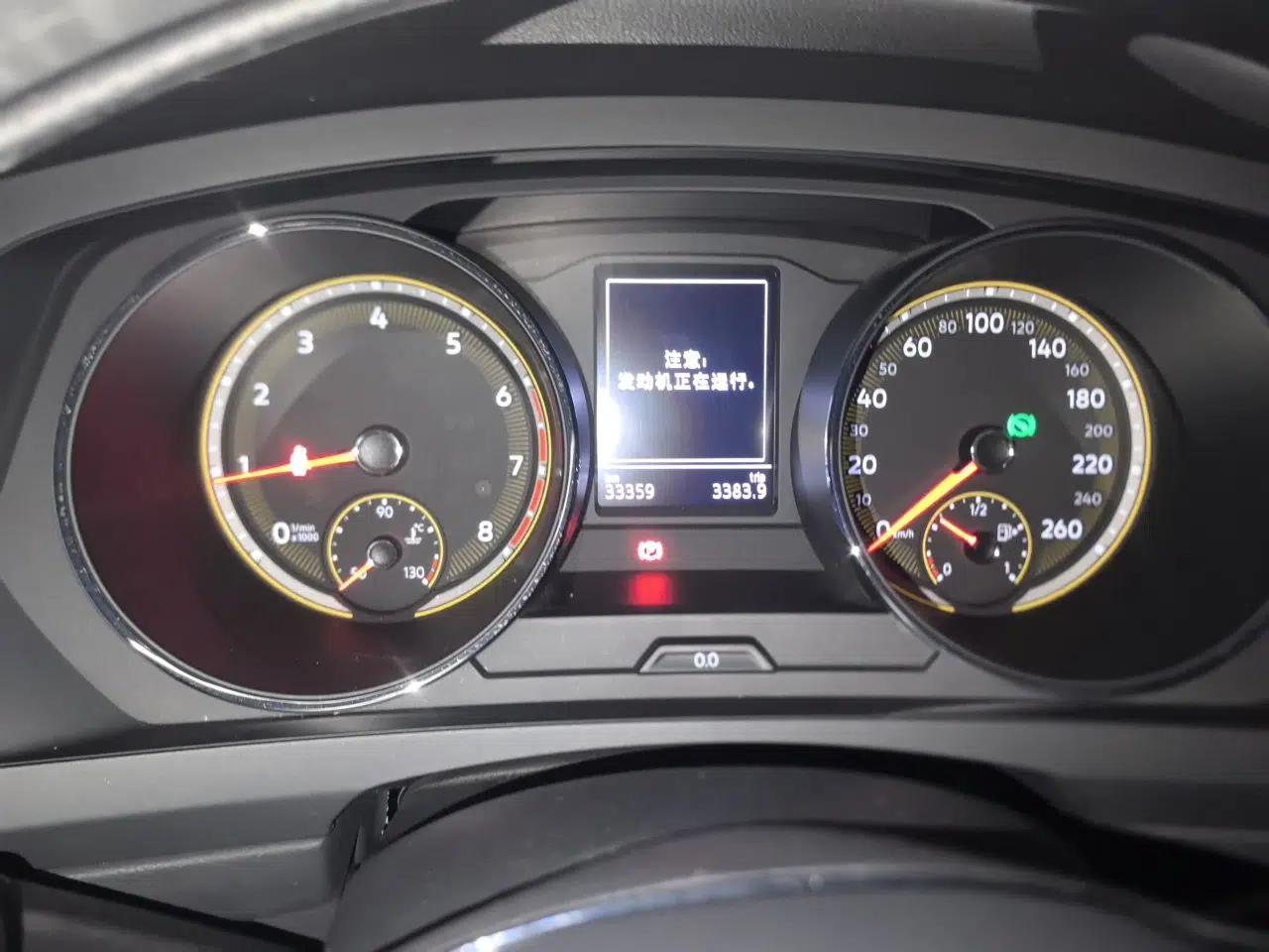 Volkswagen Tiguan L 2020 330TSI Automatic Two-Wheel Drive Luxury Edition China VI Standard — миниатюра 11